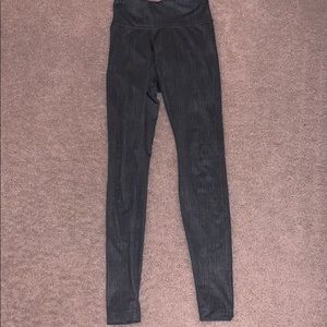 Wunder Under tight 28” Low Rise leggings